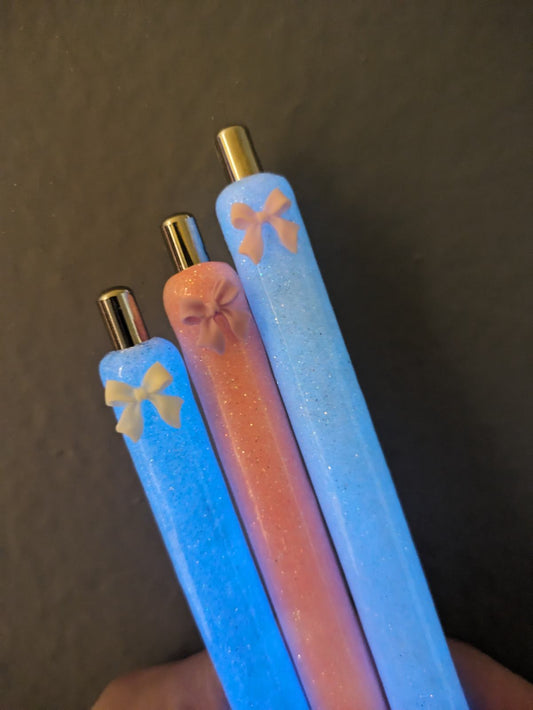 Glow in the Dark Coquette “Bows and Glitter” Gel Pen